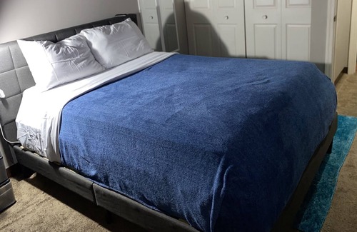St. Louis Apartment | The Stay Luxury Comfort Apartment Suite