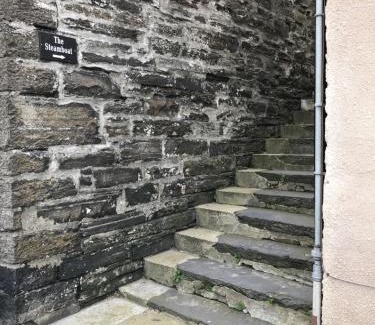 Wick House | The Steamboat - A Flat with Amazing Harbour Views