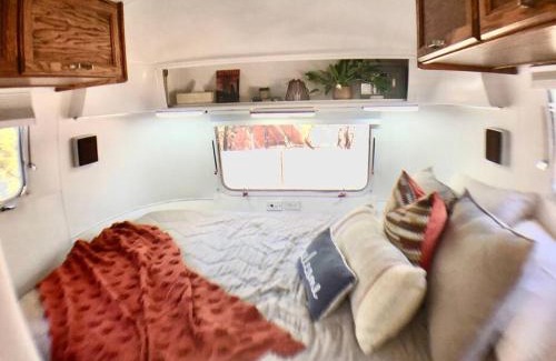 Austin House | The Steel Magnolia Airstream - Cabins At Rim Rock