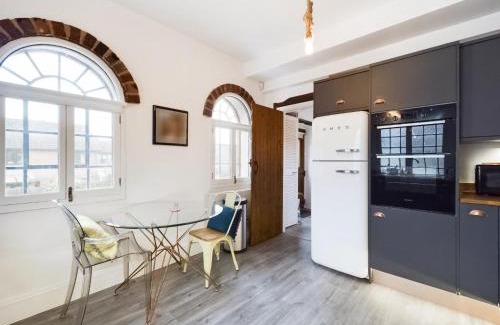 Bewdley House | The Stilts