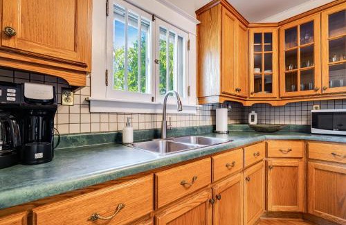 Kingsville House | The Stone House Farm Stay