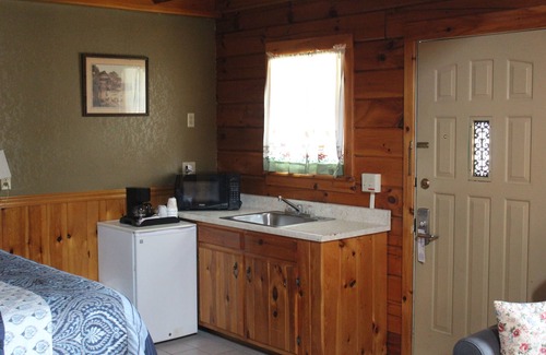 Ogdensburg Hotel | The Stonefence Resort