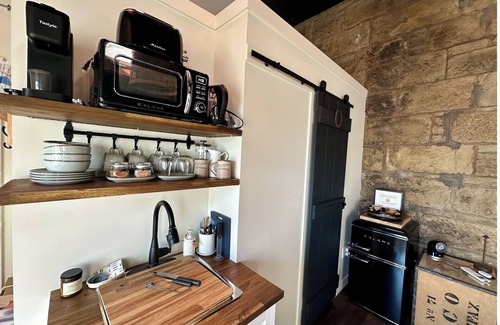 Pictou Apartment | The Stonehouse Makers' Maisonette