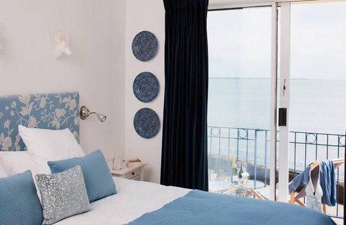 Dunmore East Hotel | The Strand Inn