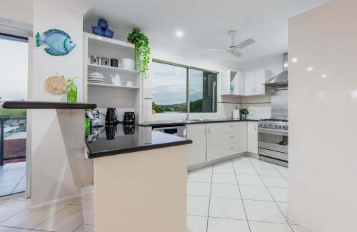 North Ward Apartment | The Strand Penthouse - Best Views in Townsville