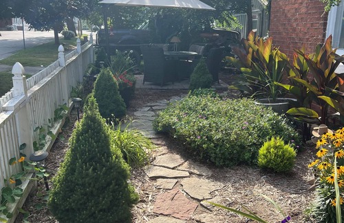 Westport House | The Stray Cat Inn, features 3 guest rooms in Westport