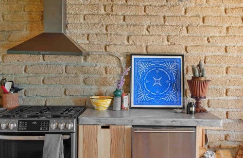 Big Bend National Park Cabin | The Study Butte Room No.4 + Kitchen