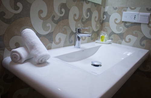 Kudapaduwa Hotel | The Suite 262