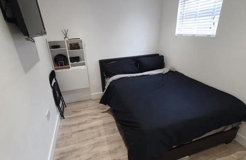 West Thurrock House | The Suite