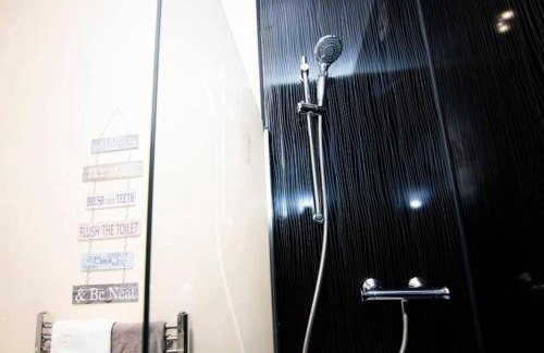Central Aberdeen Apartment | The Summit Apartment Holburn - Lovely 1 bedroom