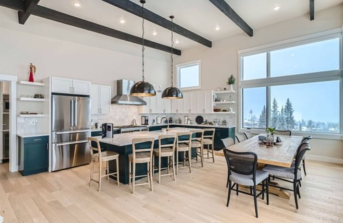 Silverthorne House | The Summit - Mountain Modern Luxury Rental