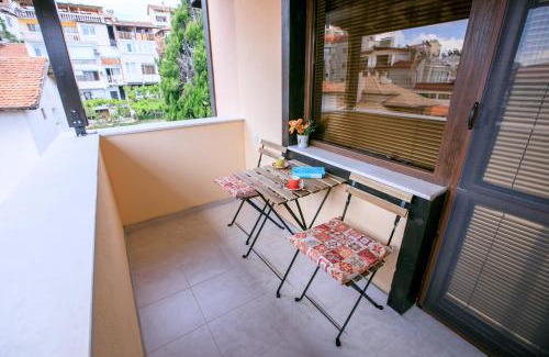 Sandanski Apartment | The Sun loves You - right beside the Park!