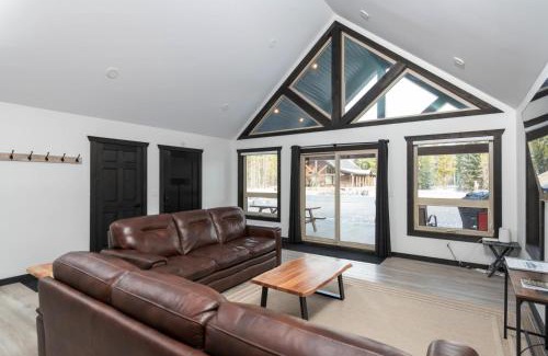 Valemount House | The Sundance Cabin