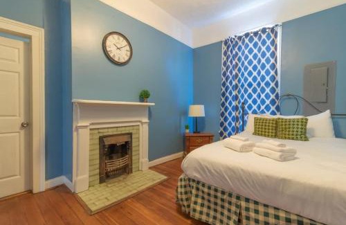 Columbus Apartment | The Sunny Southern Manse Front Walk Downtown