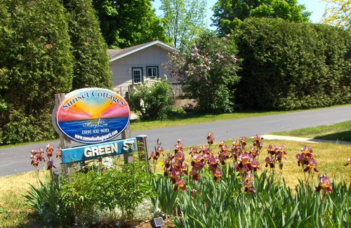Port Elgin House | The Sunset Cottage Park Port Elgin - Cottage #1 - Mill Road Corner