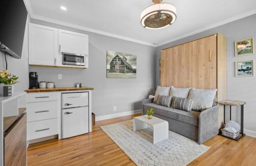 Franklin Apartment | The Sunset Grove of Franklin, TN