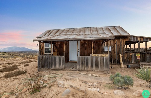 Monticello Apartment | The Sunset Retreat Cabin