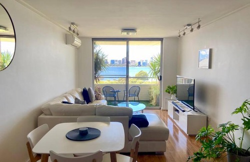 South Perth Apartment | The Swan - Park & River Views next to Perth Zoo