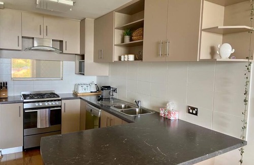 South Perth Apartment | The Swan - Park & River Views next to Perth Zoo