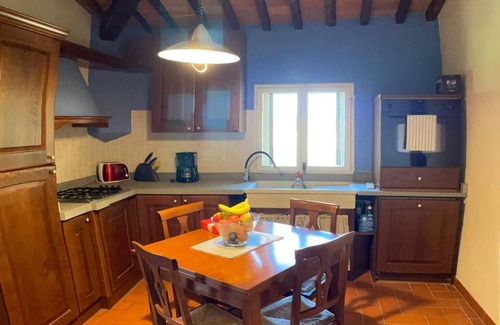 Castelfiorentino House | The sycamore is located within the grounds of the historic Villa Meleto