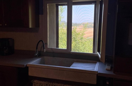 Castelfiorentino House | The sycamore is located within the grounds of the historic Villa Meleto