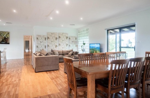 Lovedale House | The Tatler Lodge