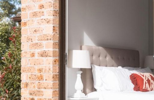 Lovedale House | The Tatler Lodge