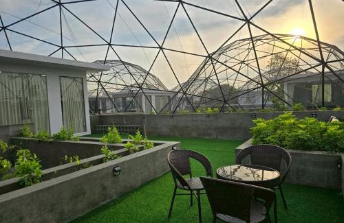 Hin Lek Fai Villa | The Ten Poolvilla Huahin
