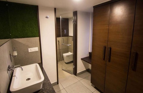 Bhopal Bed & Breakfast | The Ten Suites