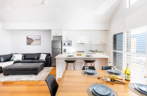 Ocean Grove House | The Terrace