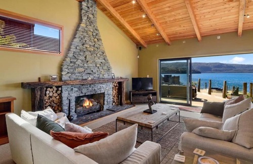 Lake Tarawera House | The Terrace Lake Tarawera