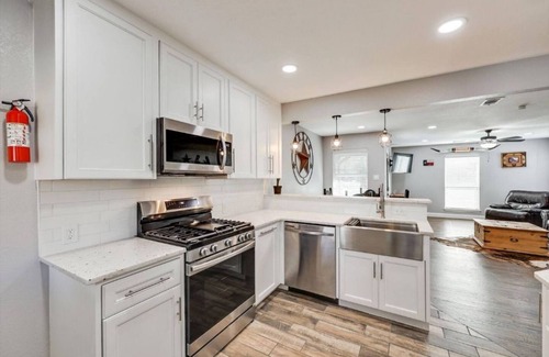 Haltom City House | The Texas Experience near the Stockyards!