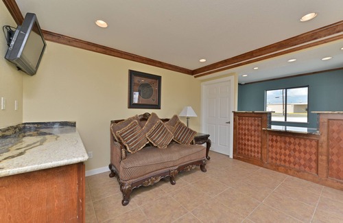 Gonzales Hotel | The Texas Lodge