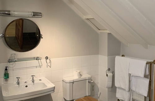 Cannards Grave Hotel | The Thatched Cottage Inn