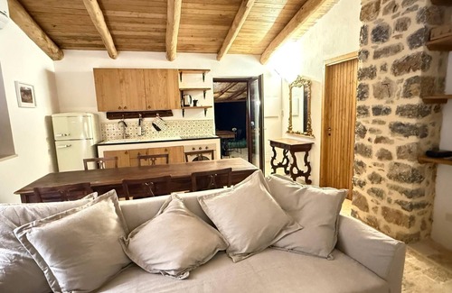 San Giovanni a Piro Resort | The Three Barnyards - The Gecko. A cozy and elegant retreat in pure nature