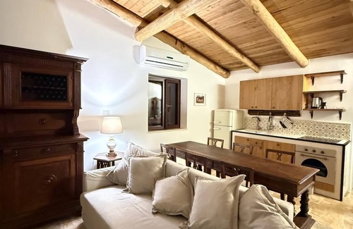San Giovanni a Piro Resort | The Three Barnyards - The Gecko. A cozy and elegant retreat in pure nature
