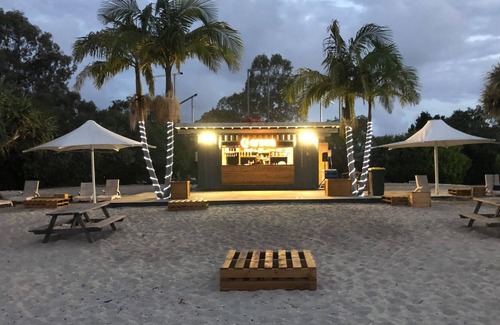 Gold Coast Apartment | “THE TIME IS NOW FOR YOUR OWN ISLAND HOLIDAY GETAWAY”