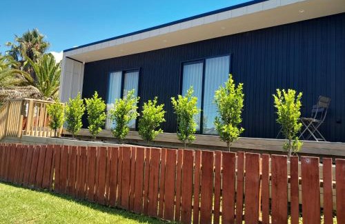 Snells Beach House | The Tiny Abode