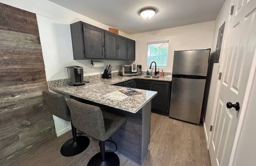 Stanton Apartment | The Tiny Feather Summ