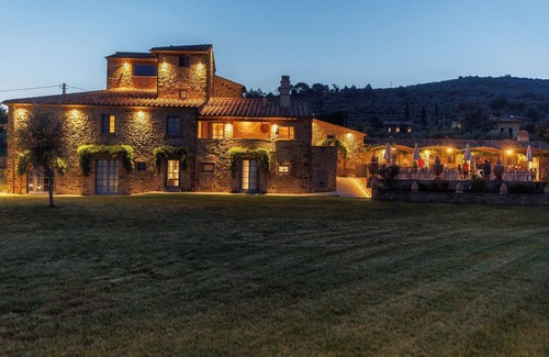 San Pietro a Cegliolo Villa | The Tiny Nello's with private pool and SPA