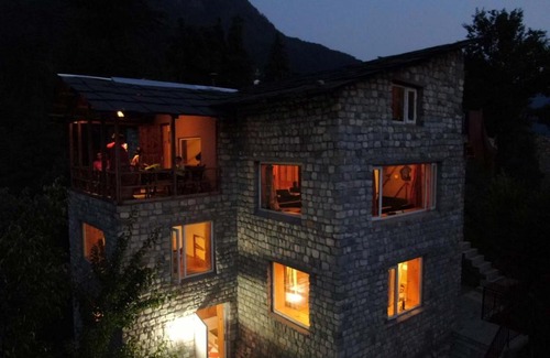 Jibhi Cabin | The Tirthan eagle nest, Tirthan Valley