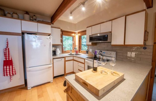Tofino House | The Tofino Beach House - Directly On Chesterman Beach