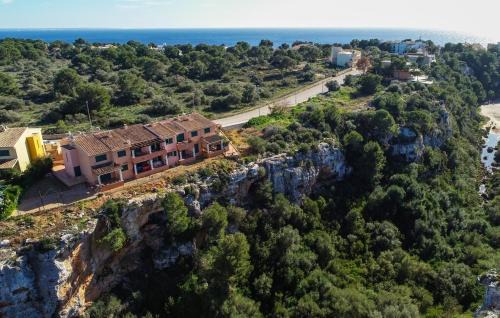 Cala Pi Apartment | The Torrent's Observer Holiday Home, Cala Pi , Smart Tv, Free Wifi, ETV12544