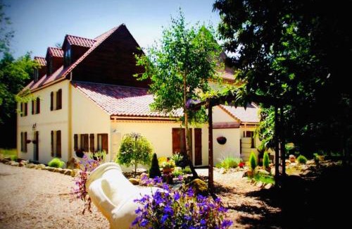 Maisonnais-sur-Tardoire House | The Tower