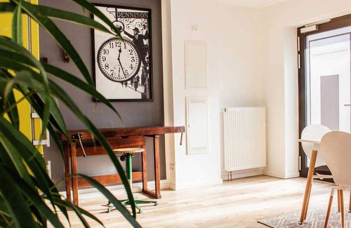 Region Hannover District Apartment | The Townhouse Apartment - Apartment / Fully Furnished