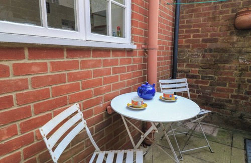 Salisbury Cottage | THE TOWNHOUSE, character holiday cottage in Salisbury