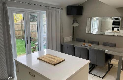 Peterborough House | The Townhouse @Thorpe Road