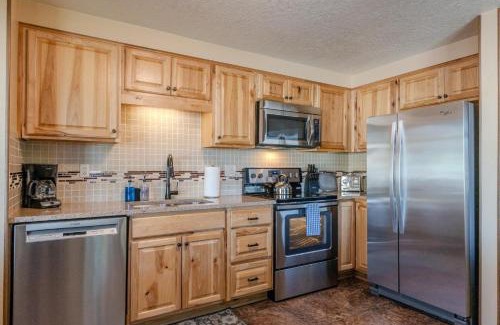 West Yellowstone House | The Trailhead Townhouse
