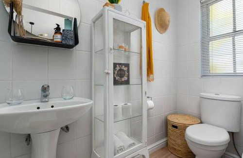 Franschhoek Apartment | The Tram Stop