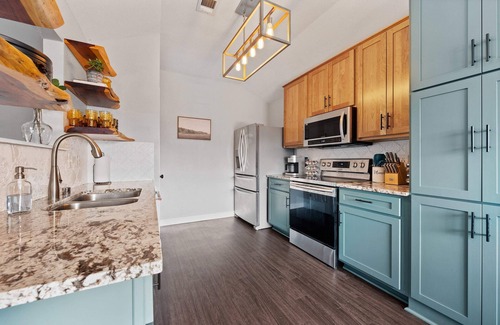 Killeen House | The Tranquil Teal Retreat